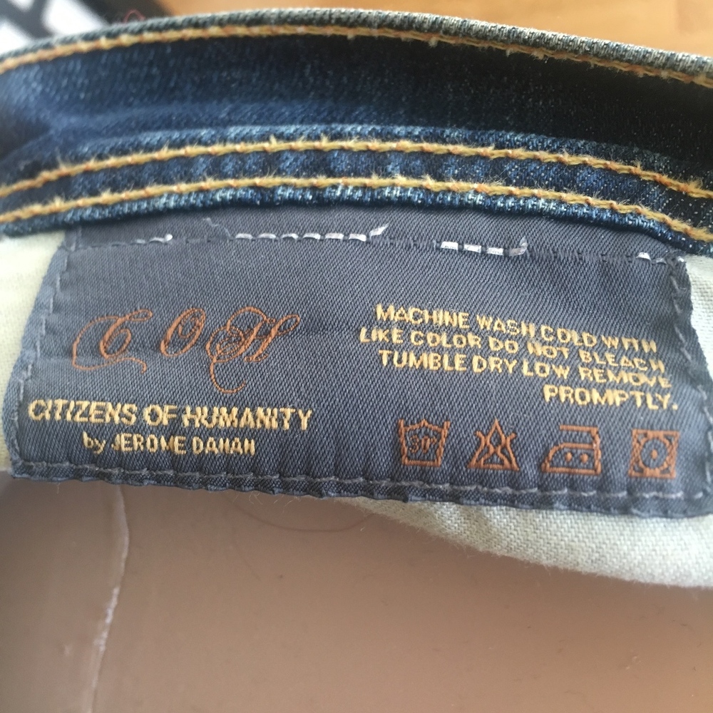 Citizens of Humanity Crop Ripped Jeans - Picture 7 of 8